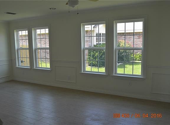 5th image of 2537 Spring Creek Dr