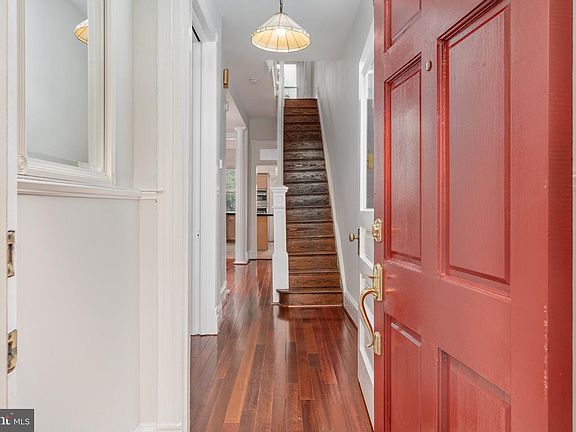 3rd image of 13 S St NW