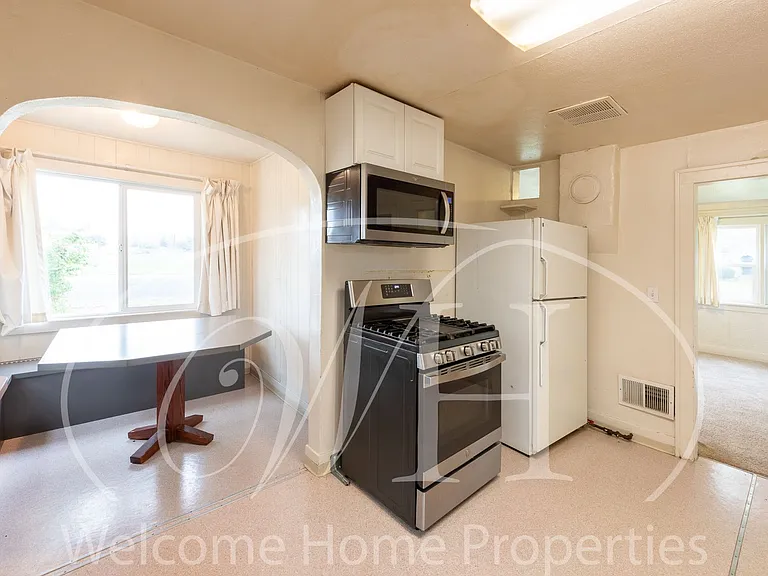 322 SW 1st St — Photo 14