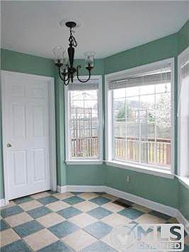 5th image of 3001 Iroquois Dr