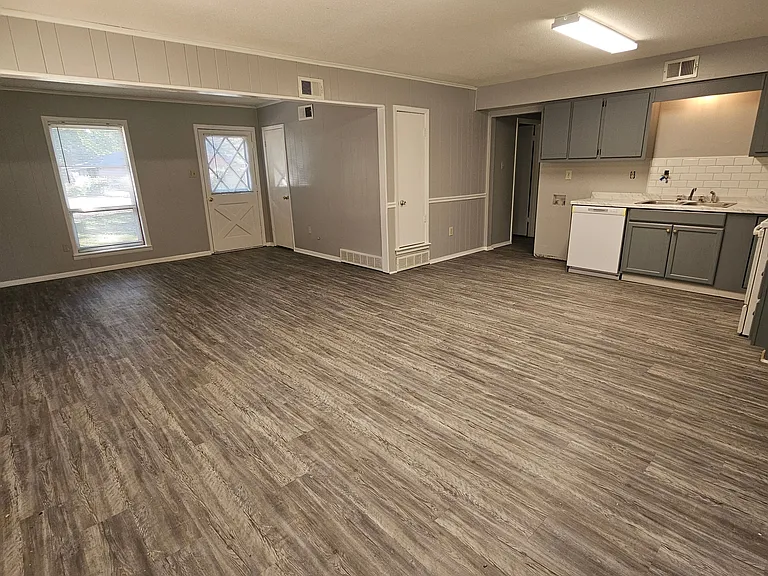 6685 Evergreen Cv — Photo 7