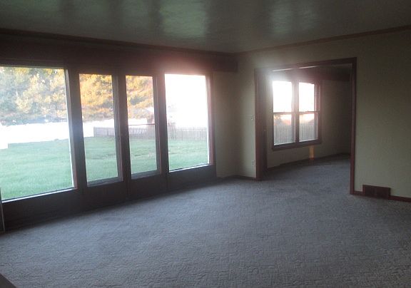 4th image of 202 Oakdale Dr
