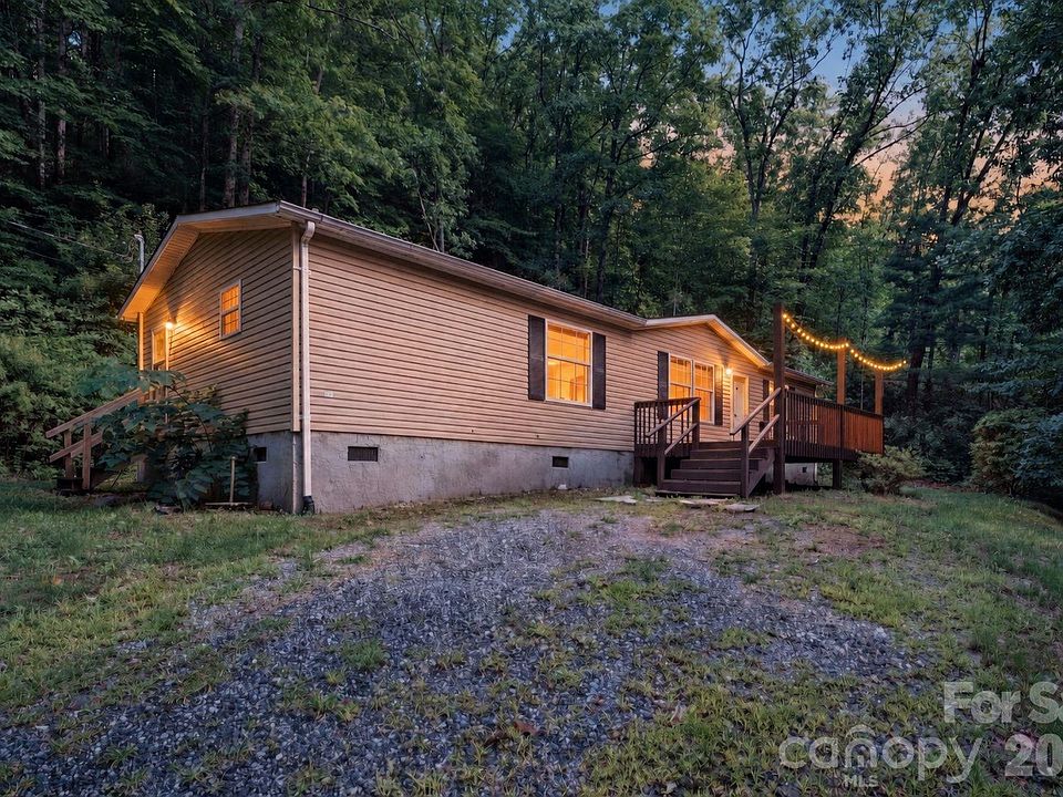 1st image of 55 Twin Oaks Ln