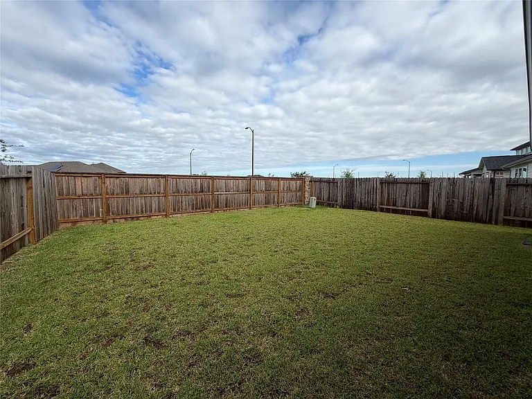 2911 Solitude Pine Ln — Photo 14