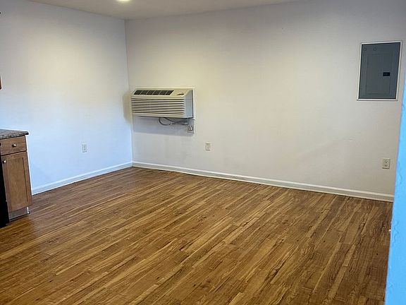 3rd image of 36 W Market St #40D