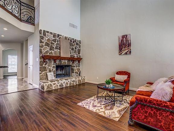 3rd image of 5412 Pinnacle Oak Dr