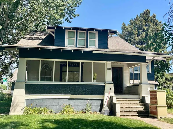 1009 Coburn Ave, Worland, WY 82401