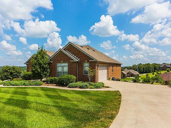 3rd image of 410 Bay Hill Cir
