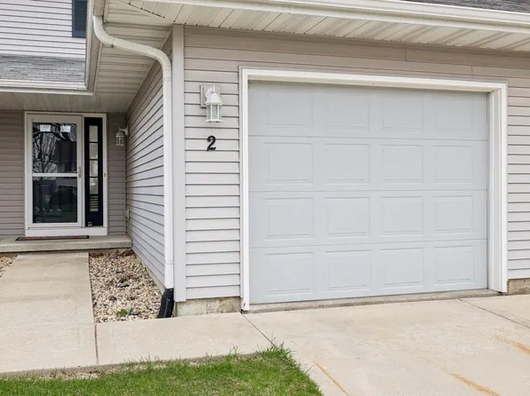 315 Vorndran Drive #2, Belleville, WI 53508