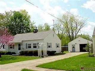 2nd image of 931 Oak St