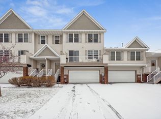 20725 Hampshire Cir, Lakeville, MN 55044