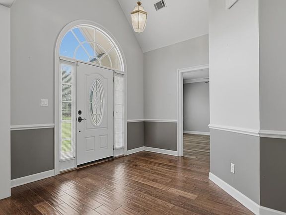 4th image of 1007 River Pointe Dr