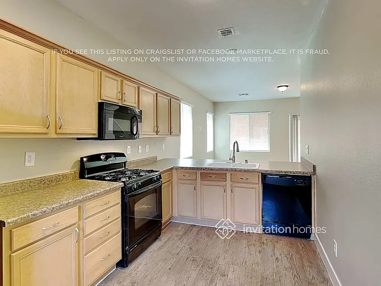 157 Almond Ridge Pl — Photo 7