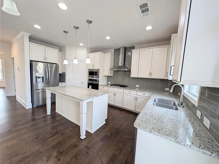 2415 Copperfield Dr — Photo 10