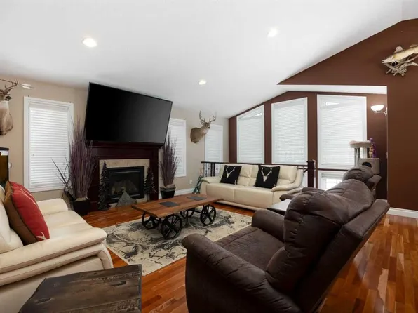 212 E Sandpiper Rd, Wood Buffalo, AB T9K 0K7