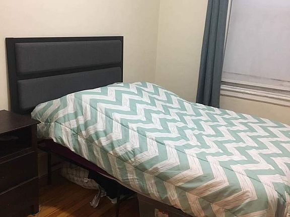 2nd image of 3111 30th Ave APT 2