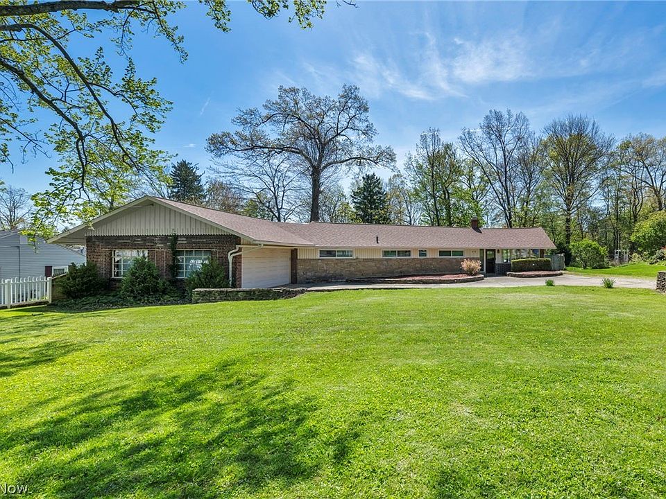 1st image of 900 Magnolia Ave
