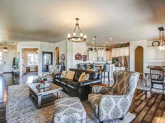 4th image of 1721 N Windsor Park Ct