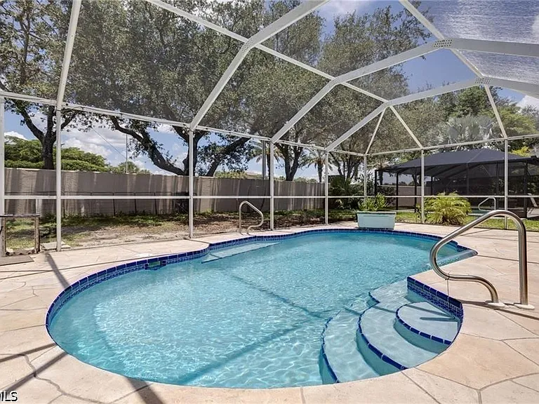17791 Castle Harbor Dr — Photo 2