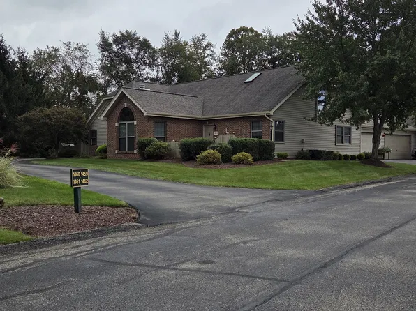1461 Lyons Chase Cir, Murrysville, PA 15668