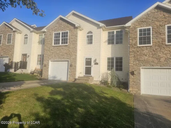 19 Kyra Way, Plains, PA 18702
