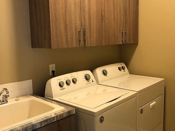 2nd image of 10601 NE 103rd Ct