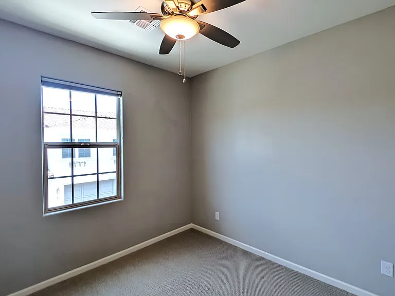 2477 W Market Pl #11 — Photo 26