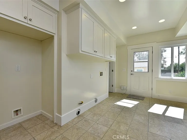 470 W Center St — Photo 14