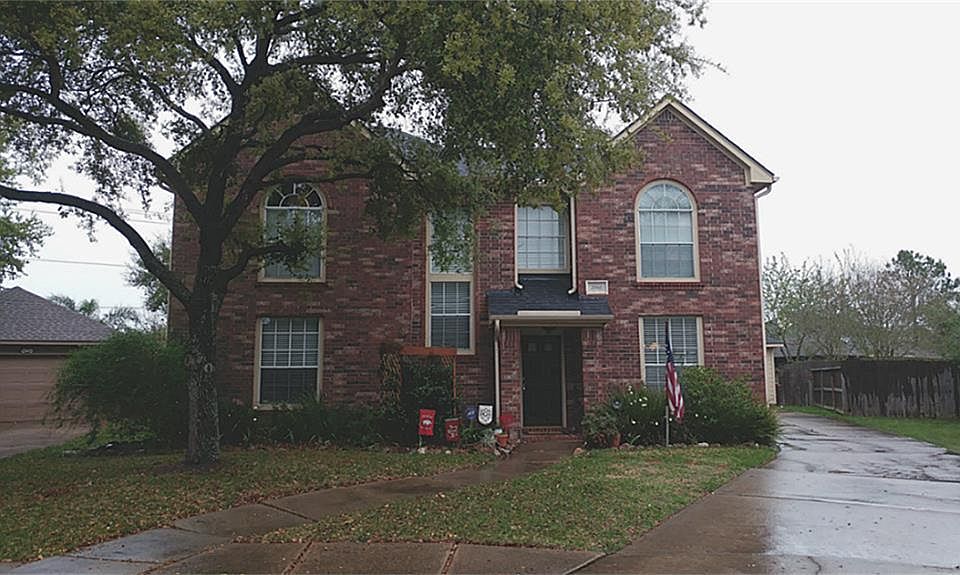 1st image of 2936 Meadow Brook Dr