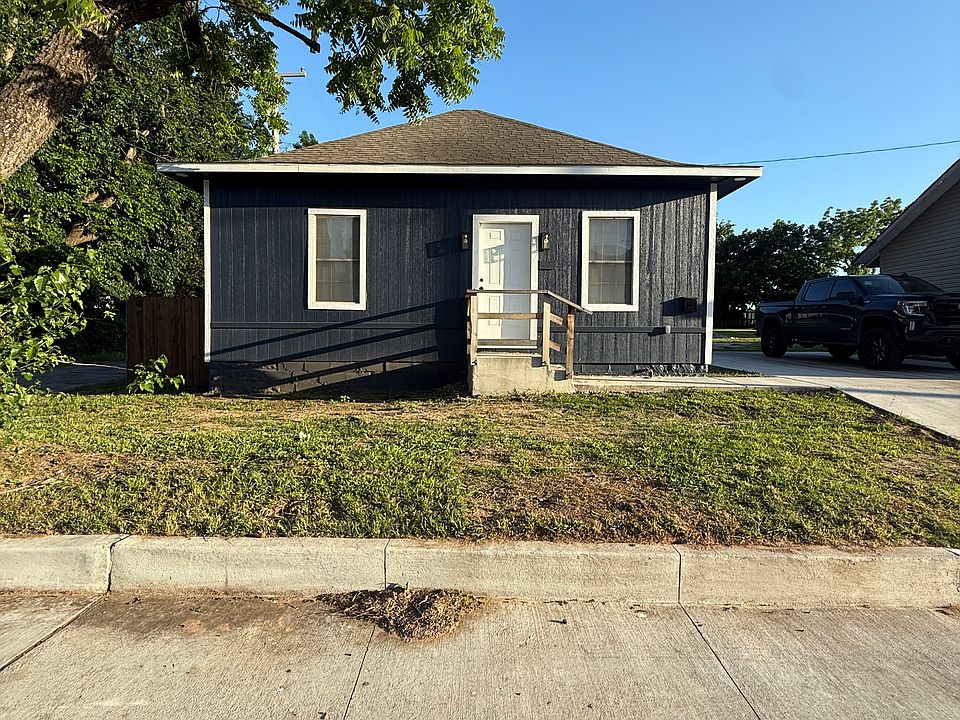 1st image of 1302 S Quincy Ave #C