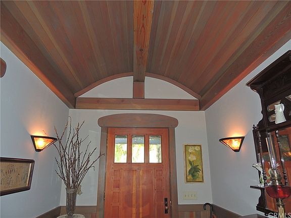 5th image of 2293 Bonnie Brae Ave