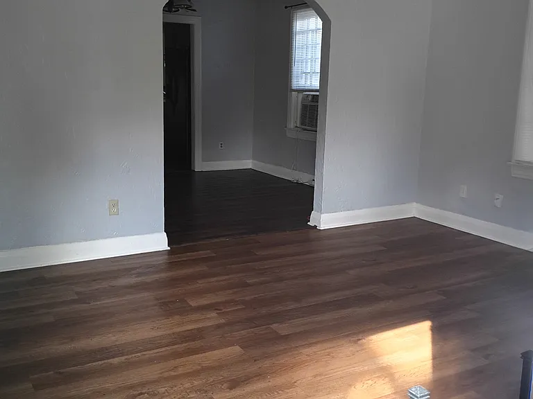 5918 Pearl St — Photo 5