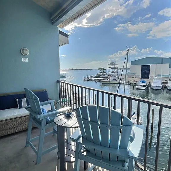 14100 River Rd #327B — Photo 1