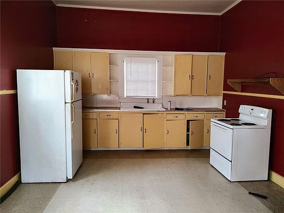 5th image of 116 & 118 Caspari St