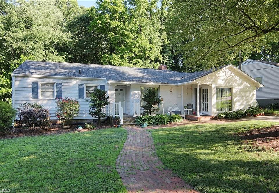 1st image of 3801 Parkwood Dr
