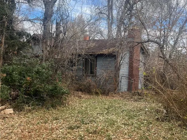 1000 Vivian Street, Lakewood, CO 80401