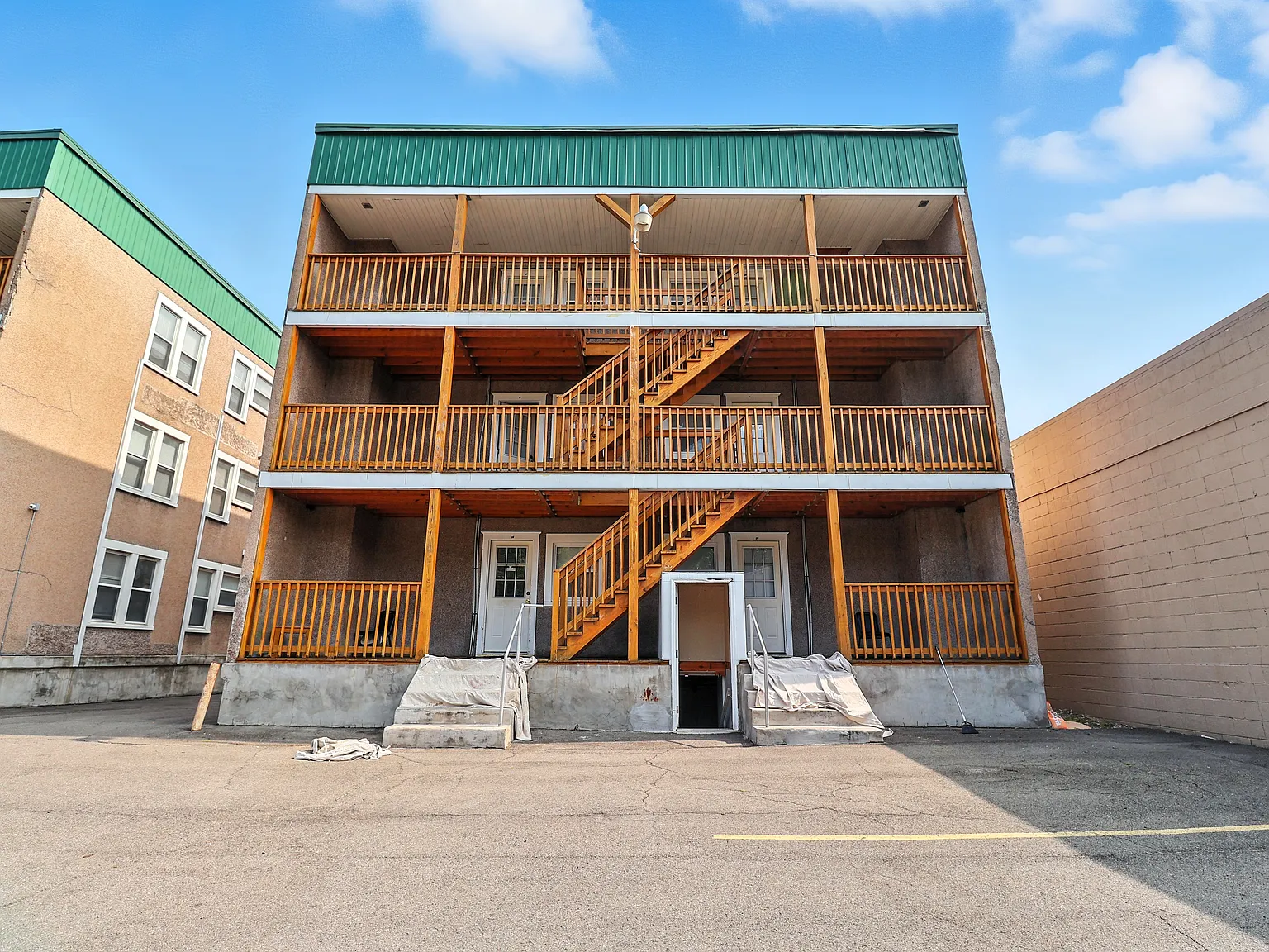 4 bed, 1200 sqft, $480 — Photo 3