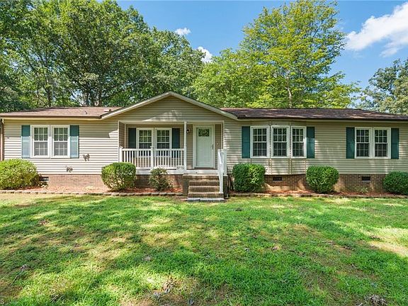 3rd image of 3775 Michael Dr