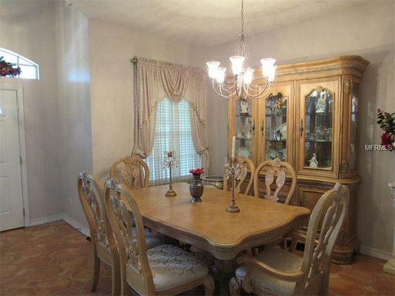 4th image of 1001 Byerly Way