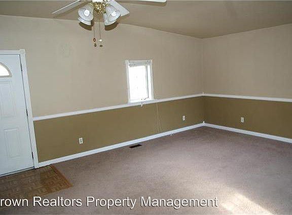 4th image of 1139 E Lorena Ave