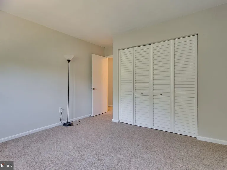 9427 Cherwek Dr — Photo 15