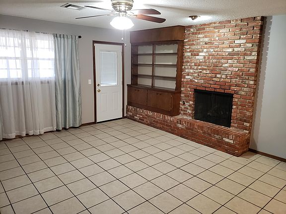 5th image of 1401 N Holly Ave