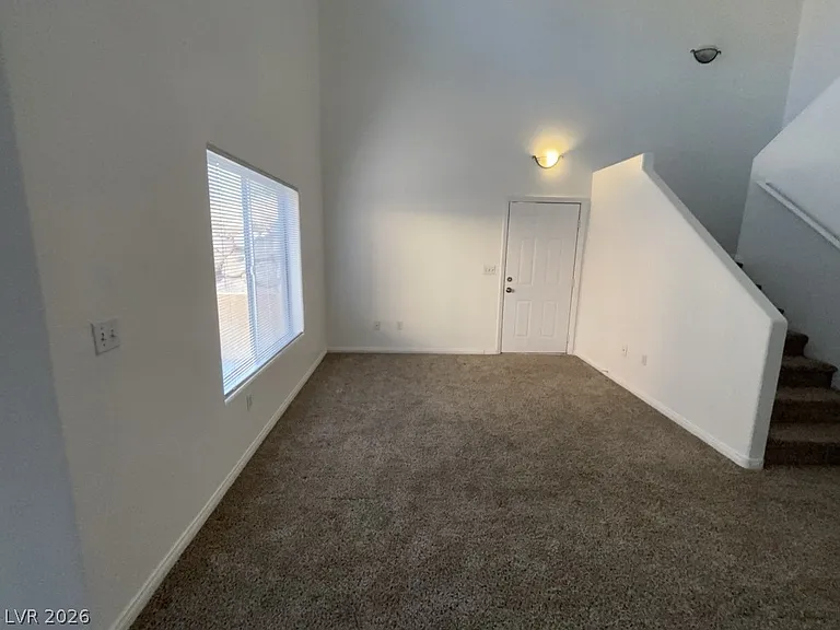 4915 E Russell Rd #142 — Photo 2