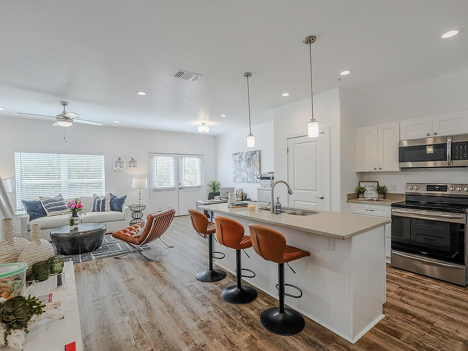 Belcara Luxury Townhomes Kitchen