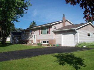 55 Maple St, White Pine, MI 49971