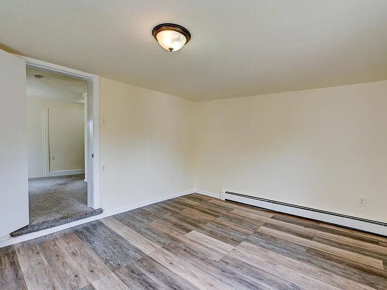 127 Main St #A — Photo 19