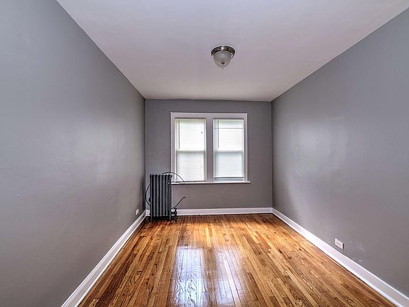 4th image of 7842 S Oglesby Ave