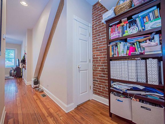 4th image of 1621 W 13th St #1