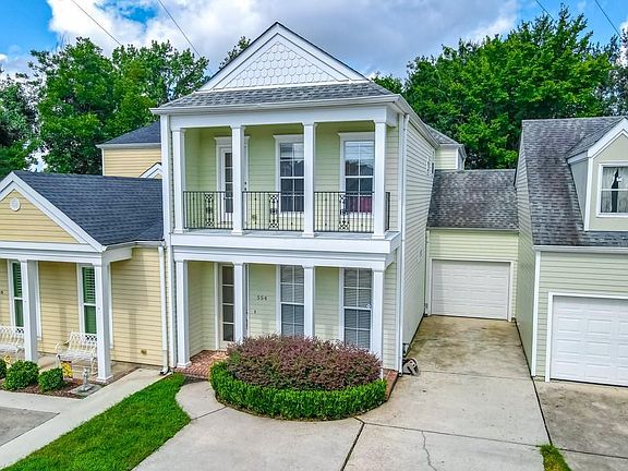3rd image of 554 Oak Glen Dr