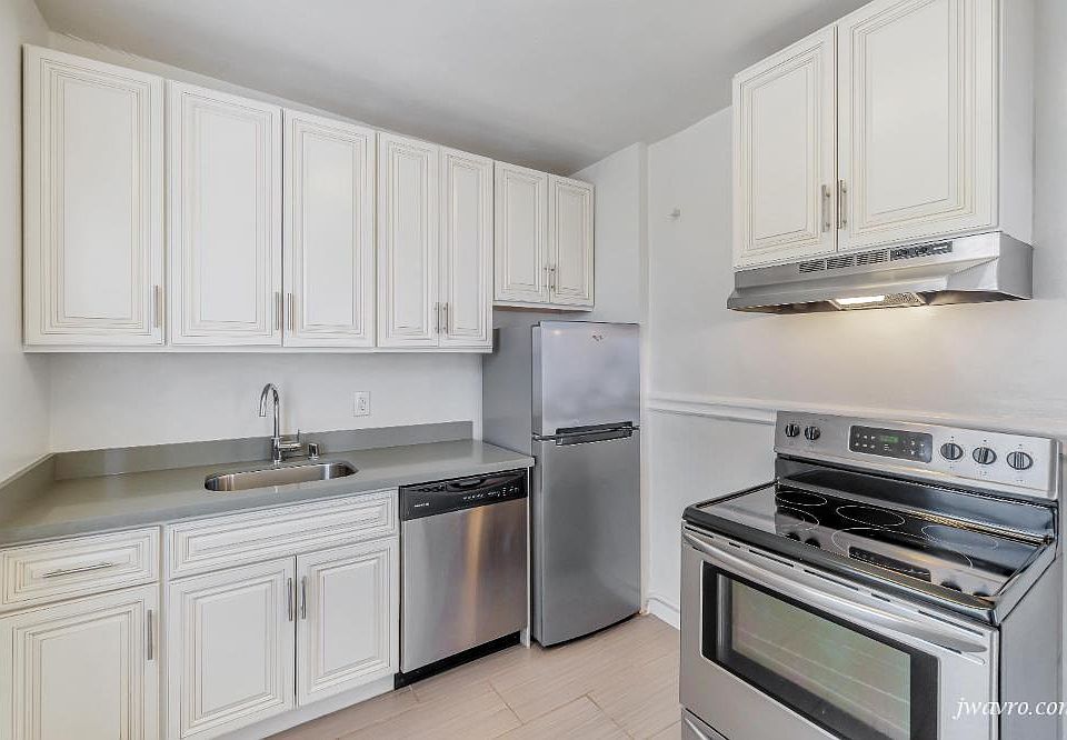 1st image of 1390 Clay St #1385-9